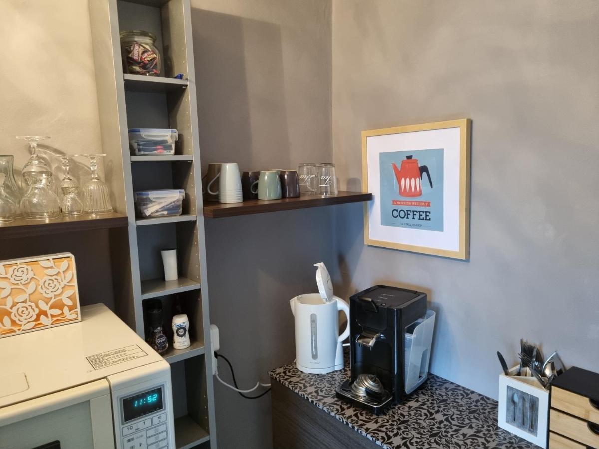 B&B Maaslandje Wijk en Aalburg ภายนอก รูปภาพ