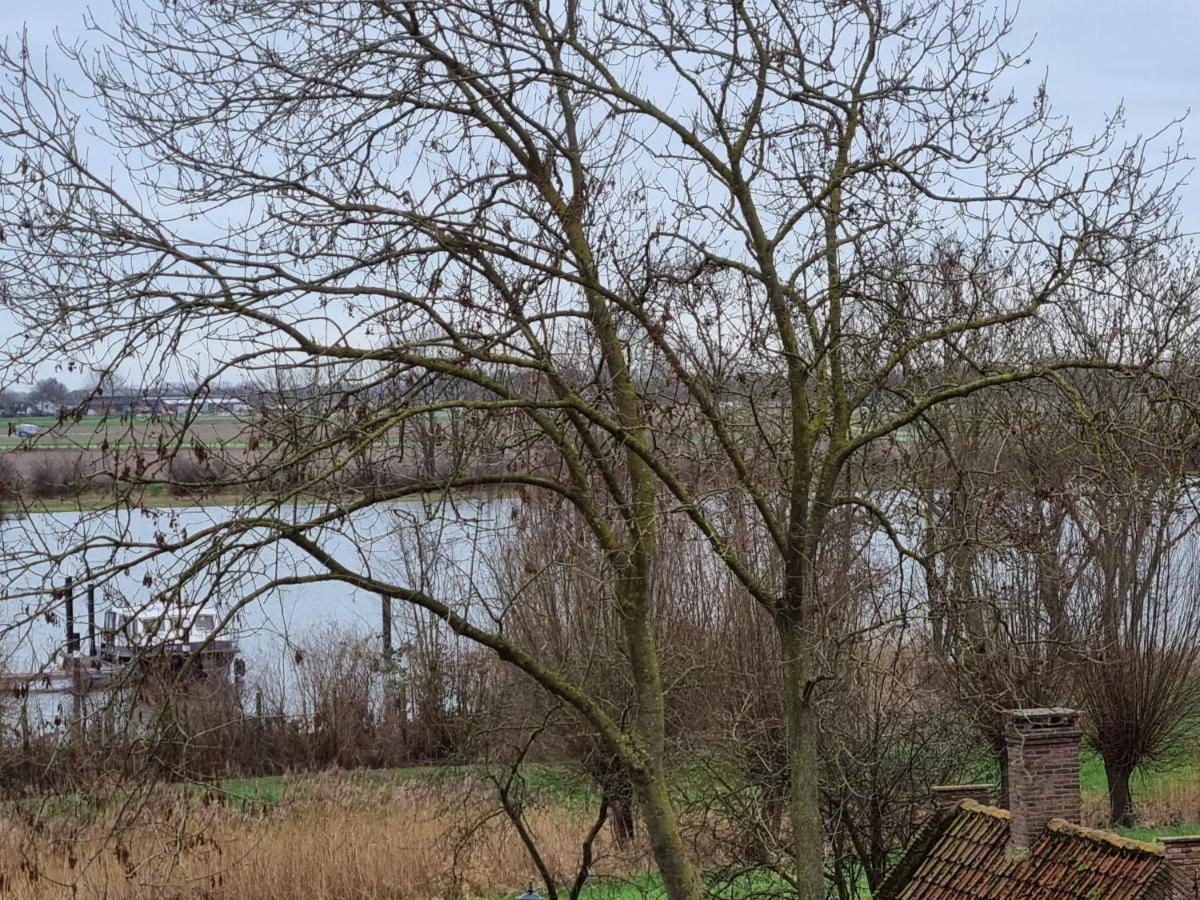 B&B Maaslandje Wijk en Aalburg ภายนอก รูปภาพ