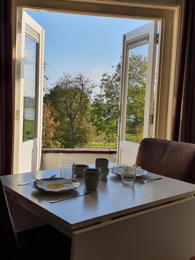 B&B Maaslandje Wijk en Aalburg ภายนอก รูปภาพ